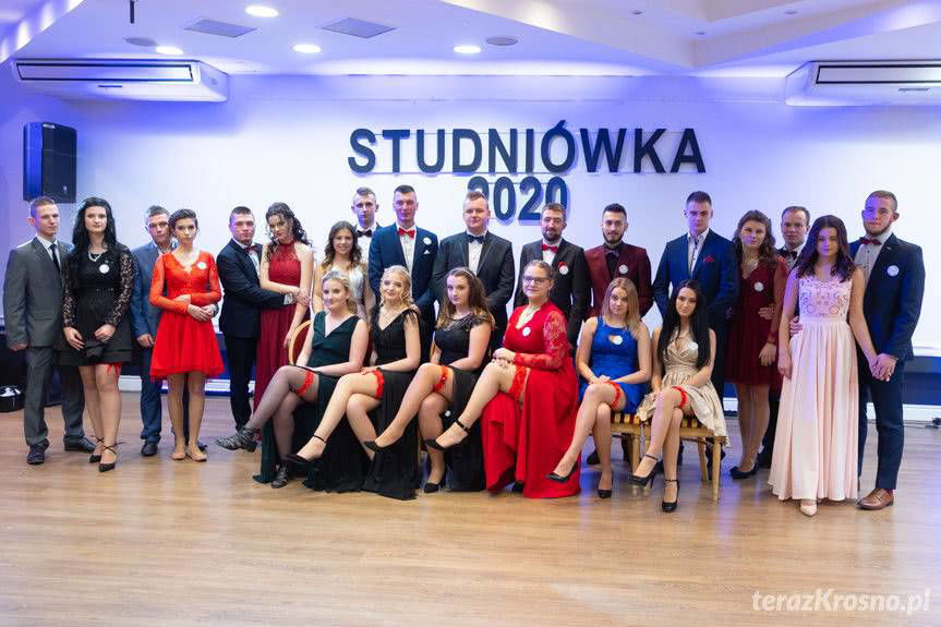 Studniówka 2020. Maturzyści "Szpetnara" bawili się w Hotelu Nafta