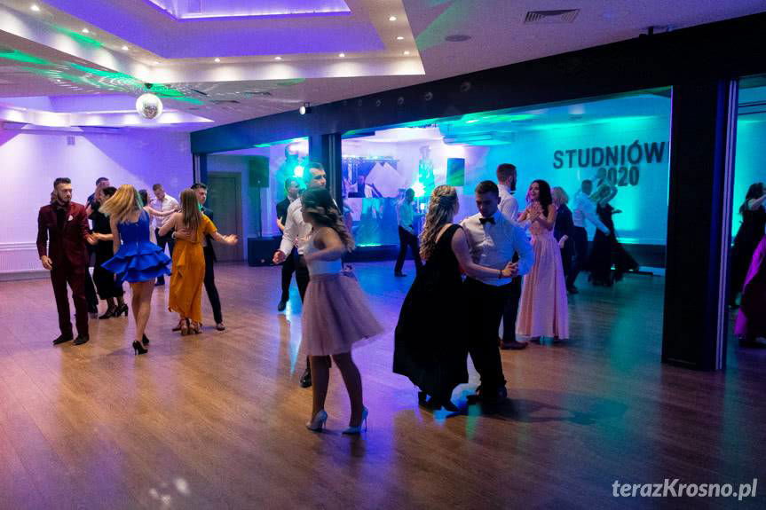 Studniówka 2020. Maturzyści "Szpetnara" bawili się w Hotelu Nafta