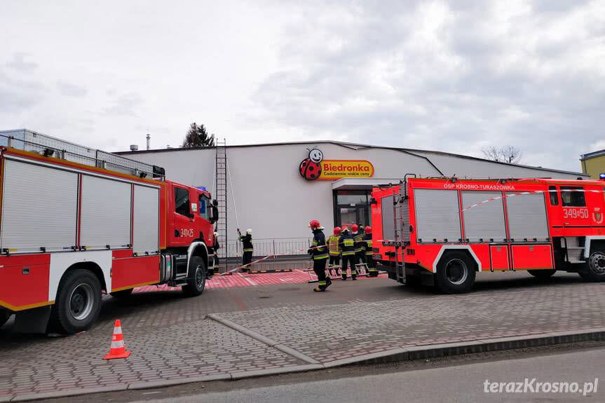 "Sabina" zaatakowała. Zerwane dachy, powalone drzewa