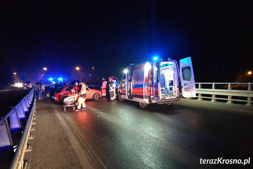 Kolizja w Świerzowej Polskiej. Cztery samochody rozbite