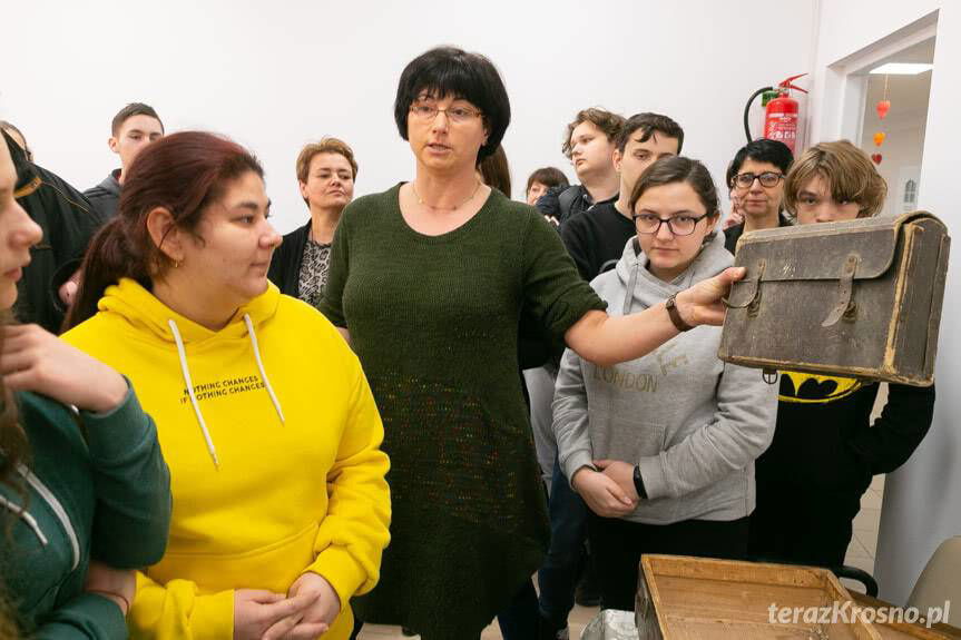 Wystawa historyczna w ZSKU w Krośnie