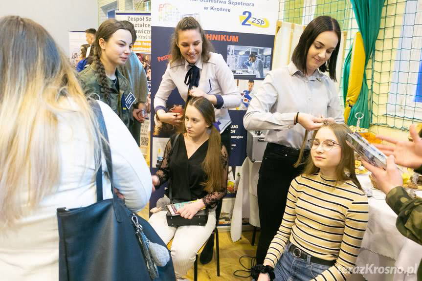 V Minigiełda Szkół w Zręcinie