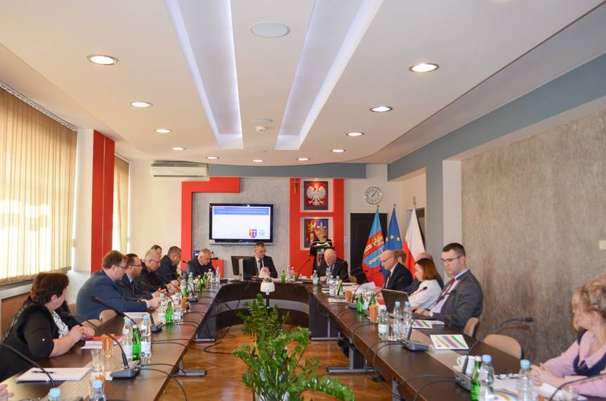 Radni powiatu i gmin za zmianą granic