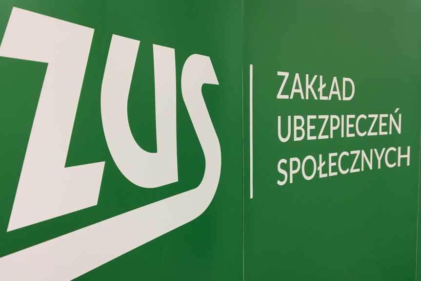 Świadczenia chorobowe dla osób objętych obowiązkową kwarantanną po przekroczeniu granicy