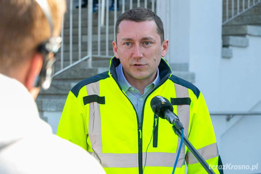 Pomagają szpitalowi i pogotowiu w Krośnie