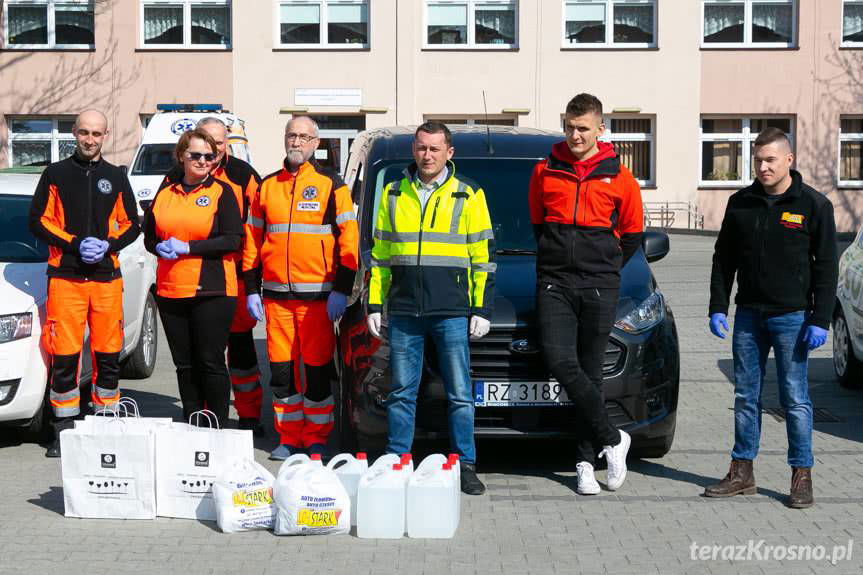 Pomagają szpitalowi i pogotowiu w Krośnie