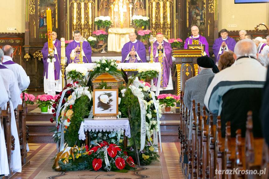 Kapłan, który siał dobro. Ks. Pastuszak spoczął na cmentarzu w Krościenku Wyżnym