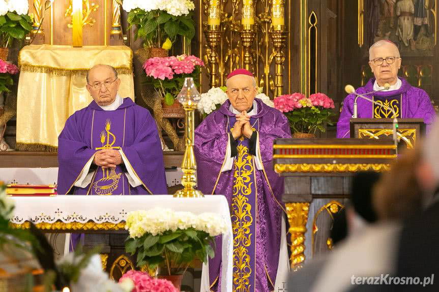 Kapłan, który siał dobro. Ks. Pastuszak spoczął na cmentarzu w Krościenku Wyżnym