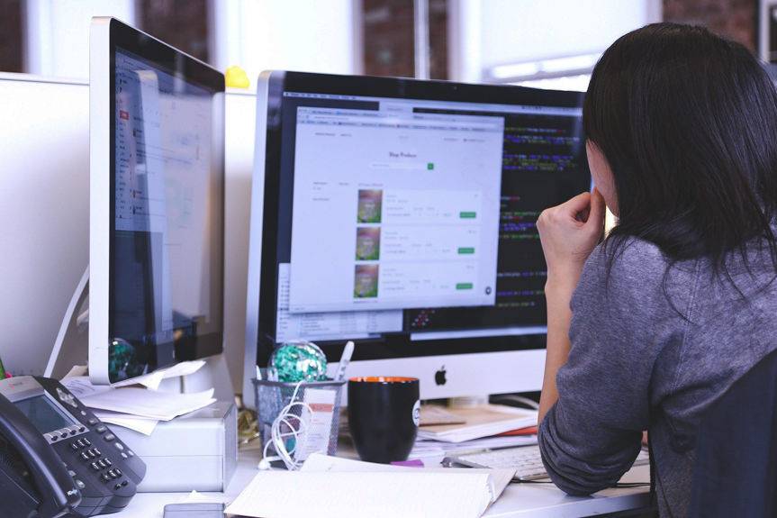 Tajemnicze maile do urzędów z "Poczty Polskiej"