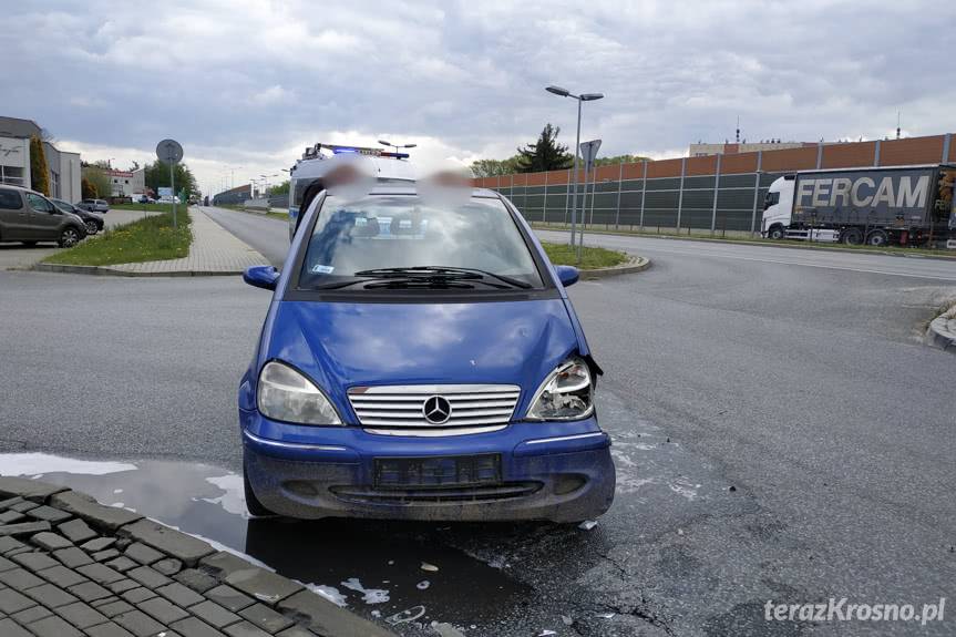 Zderzenie mercedesa i toyoty w Krośnie