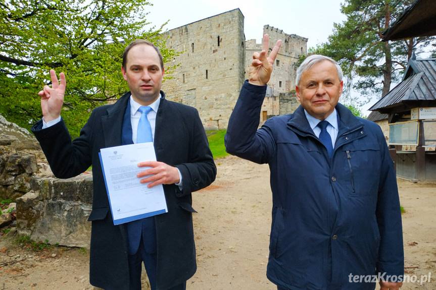 Dwie konferencje prasowe: na Zamku Odrzykońskim i w Miejscu Piastowym