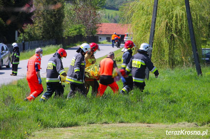 Wypadek w Węglówce, poważnie ranny motocyklista 