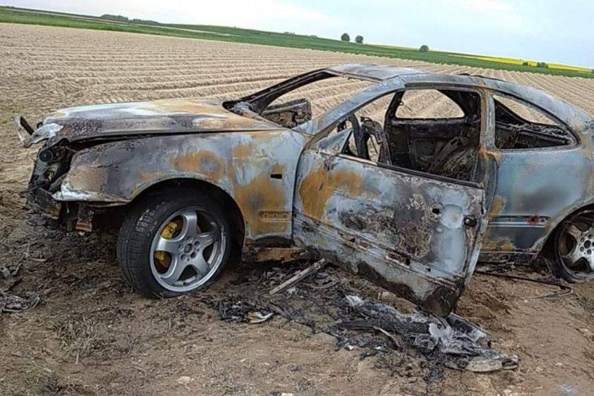 REGION. Kręcili "bączki", mercedes stanął w płomieniach