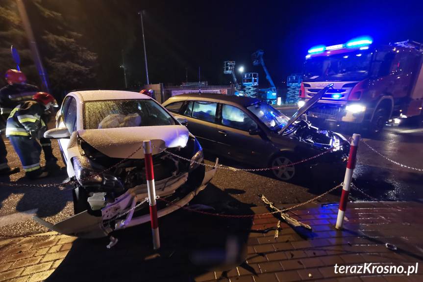Zderzenie toyoty i renault na Popiełuszki