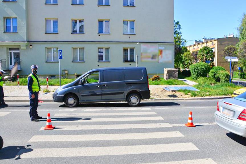 Nietrzeźwy pieszy potrącony na pasach