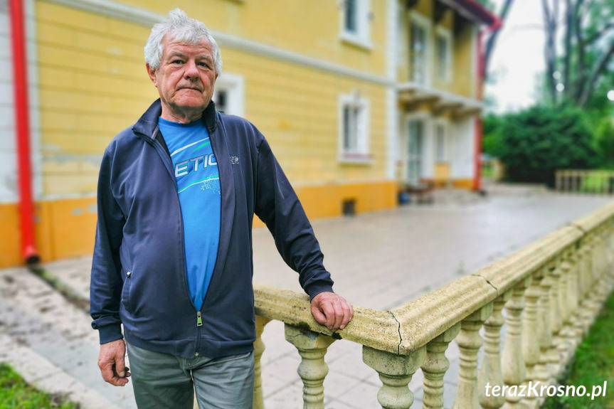 Co się stanie z dworem i parkiem w Łękach Strzyżowskich?