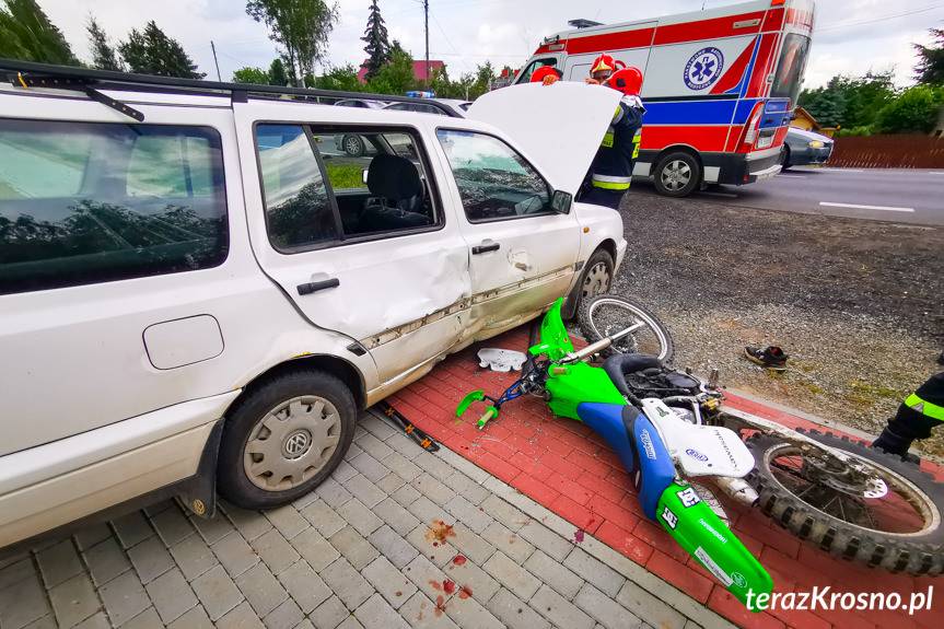 Zderzenie crossa i osobówki w Jaszczwi