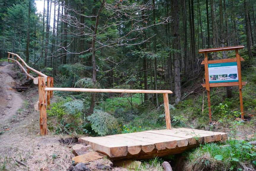 Atrakcja dla turystów. Odnowiona ścieżka przy Zamku Kamieniec