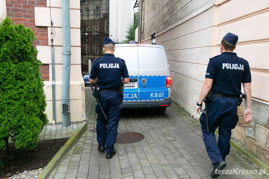 Trzymiesięczny areszt za usiłowanie zabójstwa na dworcu w Krośnie