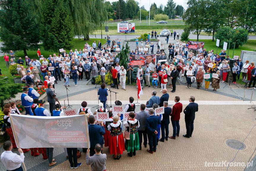 Marszałek Sejmu z wizytą w Krośnie: "Andrzej Duda jest z nami"