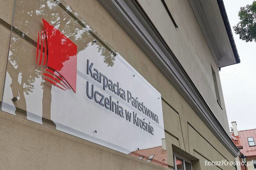 Karpacka Państwowa Uczelnia w Krośnie w rankingu Perspektyw