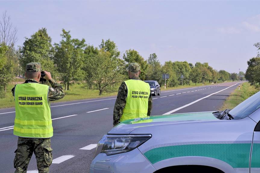 Barwinek. Posługiwał się dyplomatyczną przepustką i uciekł pogranicznikom