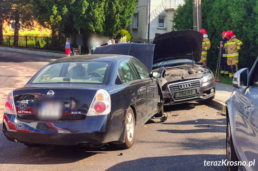 Czołowe zderzenie na Chopina w Krośnie