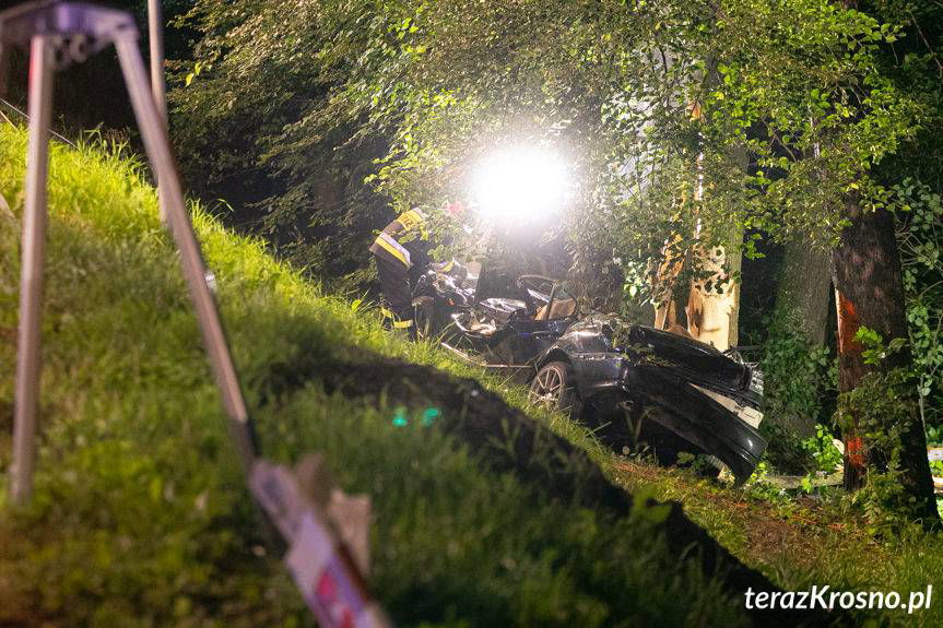 Koszmarny wypadek w Jabłonicy Polskiej. Zginęło dwóch młodych mężczyzn