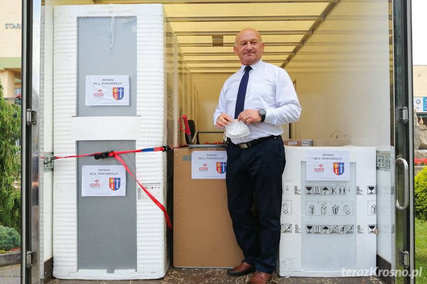 Sprzęt dla powodzian z powiatu krośnieńskiego