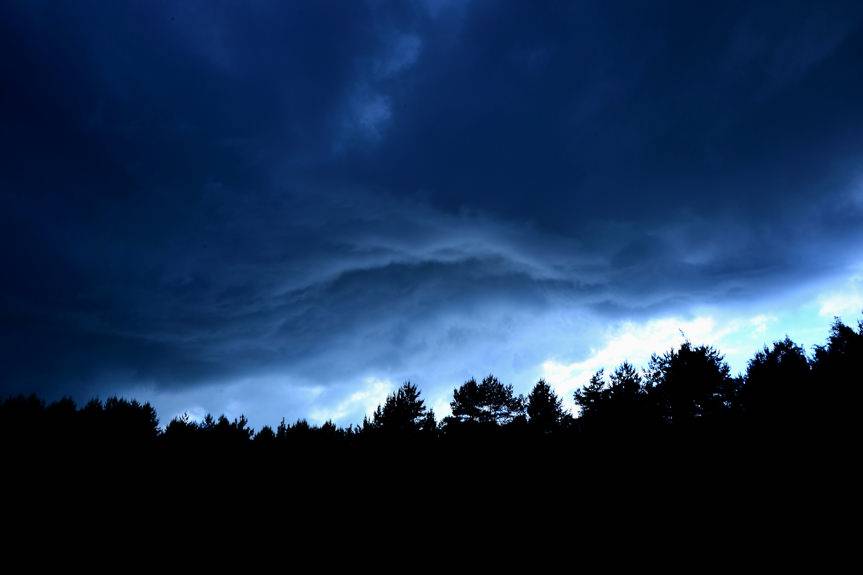 W niedzielę po upale możliwe burze z gradem