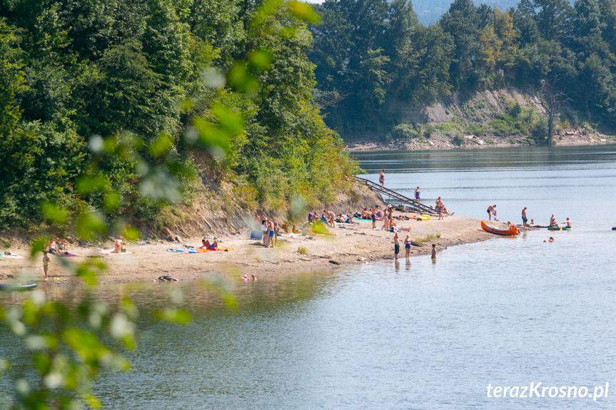 REGION. Mężczyzna uratowany w ostatniej chwili. Pływał pijany w Odrzechowej