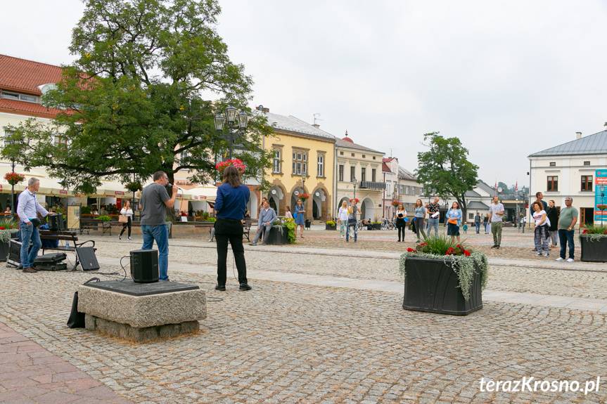 Manifestowali w Krośnie poparcie dla władzy Jezusa Chrystusa