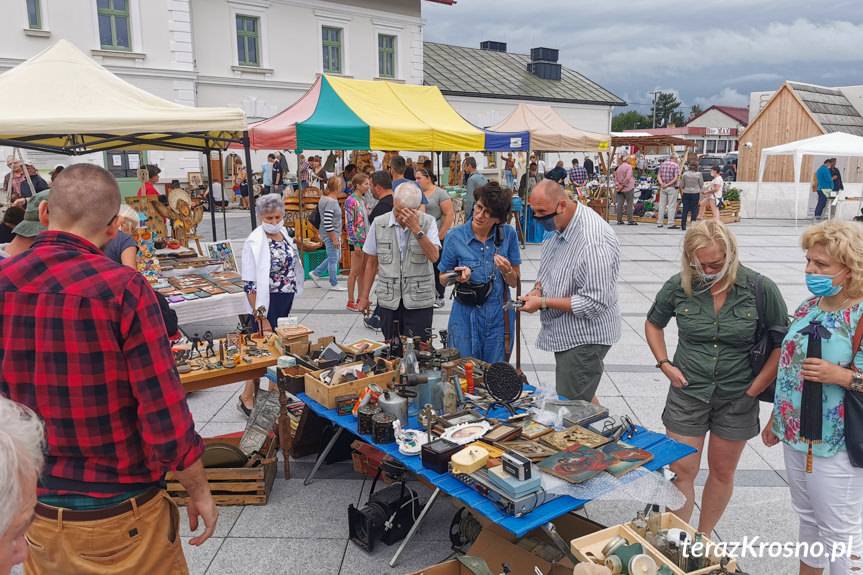 Jarmark staroci przed Etnocentrum