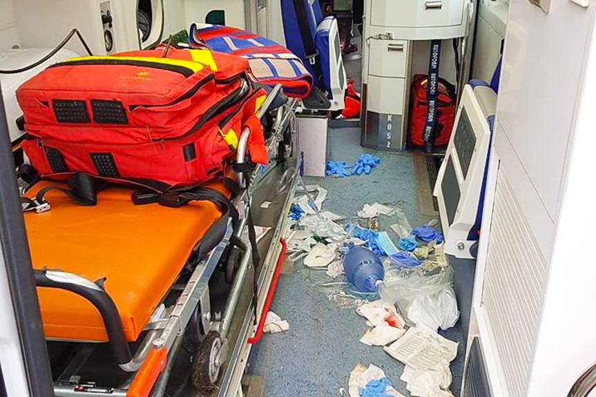 REGION. Przebił widłami klatkę piersiową