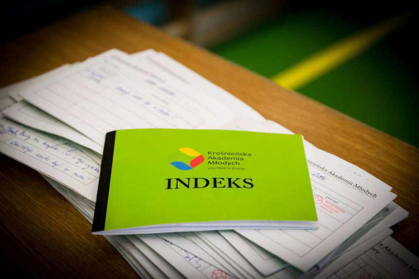 KPU w Krośnie rozda indeksy młodym studentom