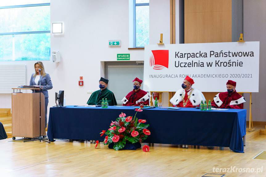 Inauguracja roku akademickiego w Karpackiej Państwowej Uczelni w Krośnie, dawnej PWSZ