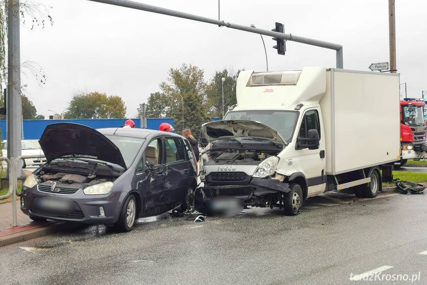 Zderzenie na skrzyżowaniu w Krośnie