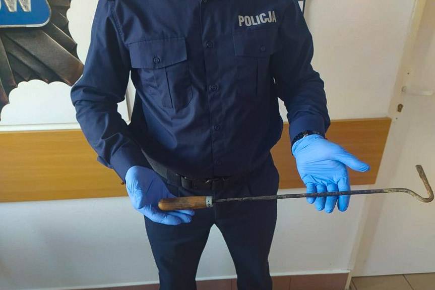 REGION. Z pogrzebaczem na ratownika medycznego