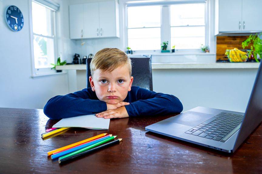 Szkoły w Krośnie i powiecie krośnieńskim pracujące zdalnie. AKTUALNE DANE 