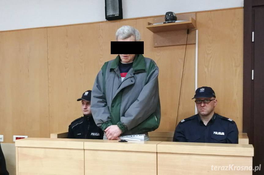 Atak nożem w Iwoniczu. Mniejszy wyrok dla Piotra O.