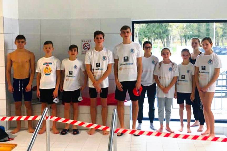 29 medali krośnieńskich pływaków