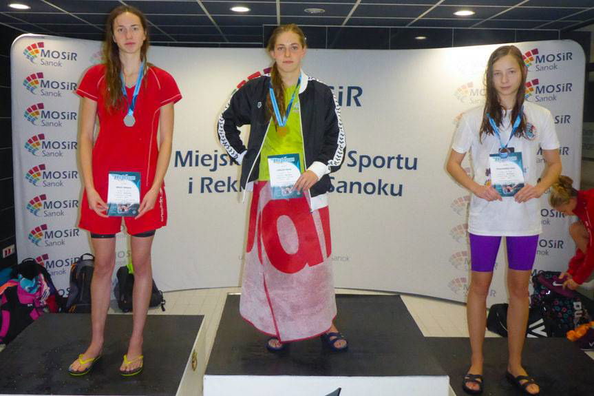 29 medali krośnieńskich pływaków