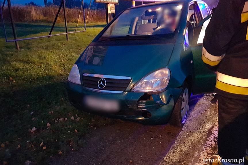 Zderzenie audi i mercedesa w Jaszczwi