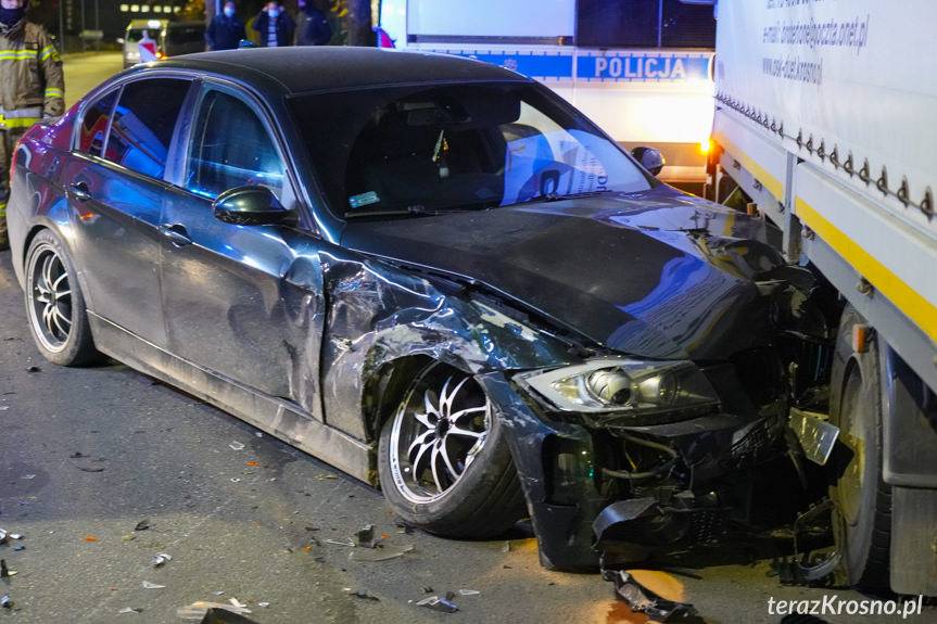 Zderzenie trzech samochodów w Krośnie