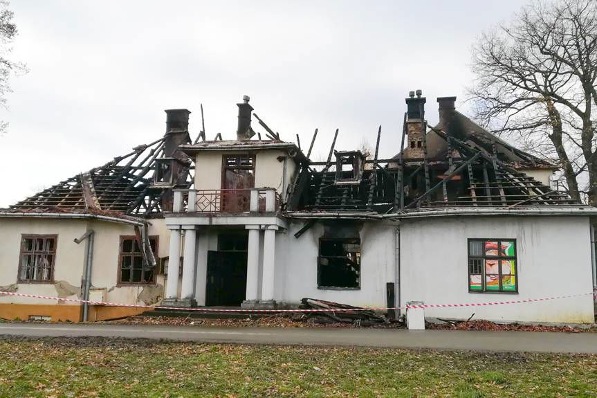 Co dalej z dworem w Kobylanach?