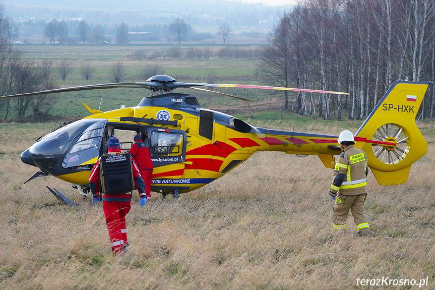 Zderzenie dwóch samochodów w Zręcinie