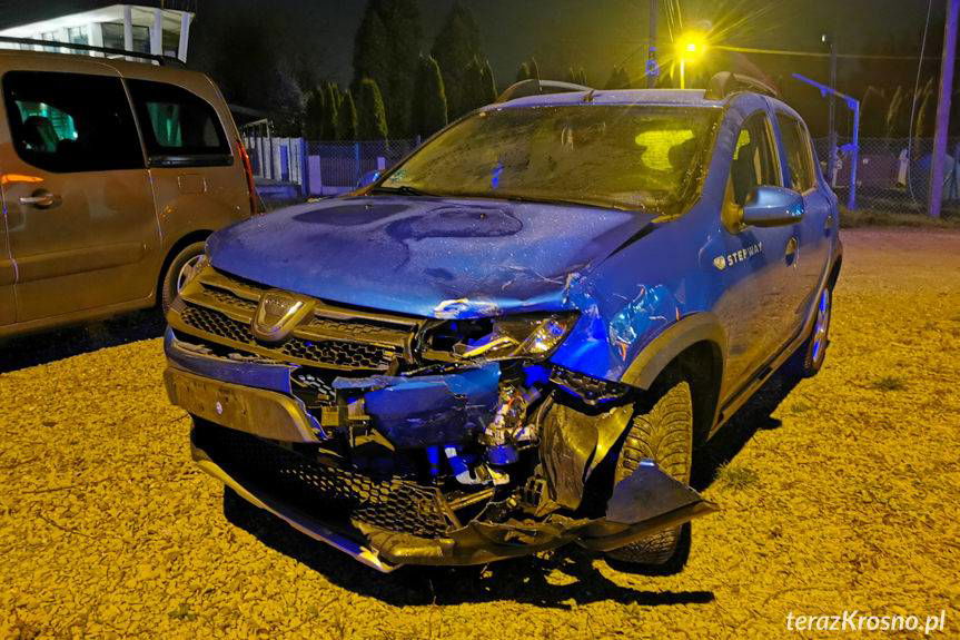 Zderzenie dwóch samochodów na wysokości OBI