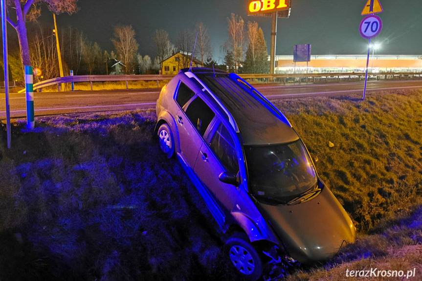 Zderzenie dwóch samochodów na wysokości OBI