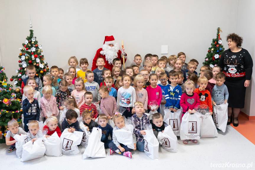 Mikołaj dla najmłodszych od muzeum w Bóbrce