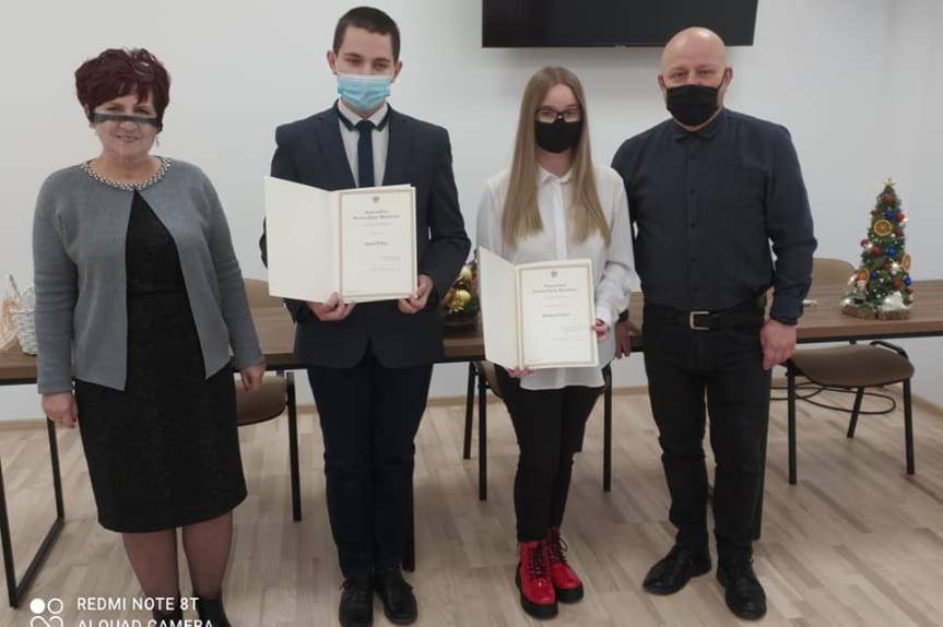 Stypendyści Prezesa Rady Ministrów z ZSKU w Krośnie